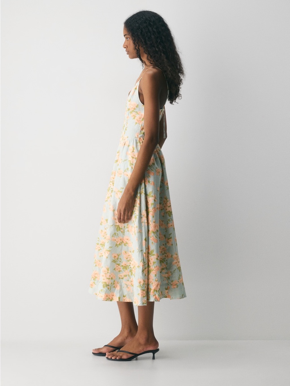 ARITZIA Wilfred Technique Linen Dress in Agave Green/Soft Peach - Picture 2 of 8